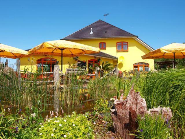 Landhotel Zum Honigdieb Ribnitz-Damgarten Exterior foto